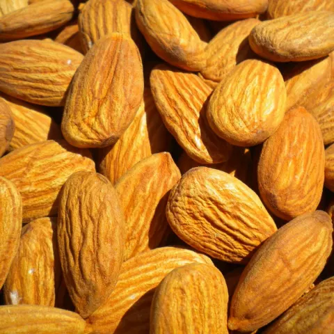 Çiğ Badem İçi